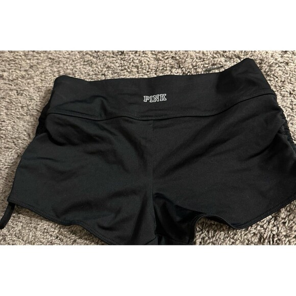 Vs pink shorts - Picture 5 of 5